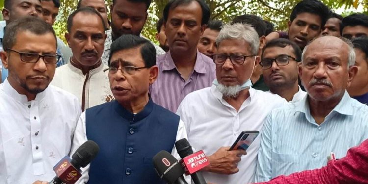 বিএনপি জনগণ থেকে বিচ্ছিন্ন একটি রাজনৈতিক দল :বিএম মোজাম্মেল