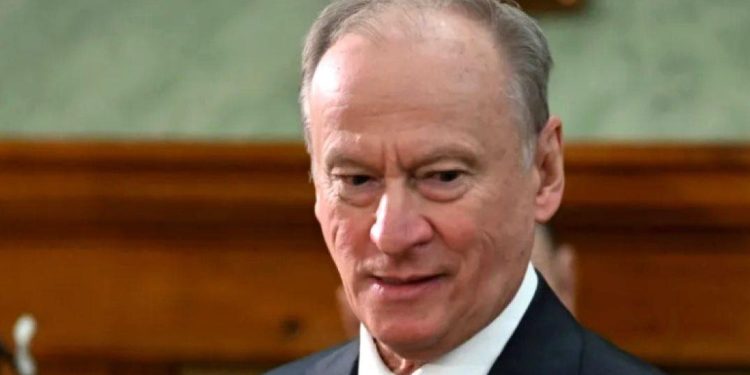 যুক্তরাষ্ট্রকে  ধ্বংস করার মতো অস্ত্র আছে রাশিয়ার: পুতিন মিত্র  