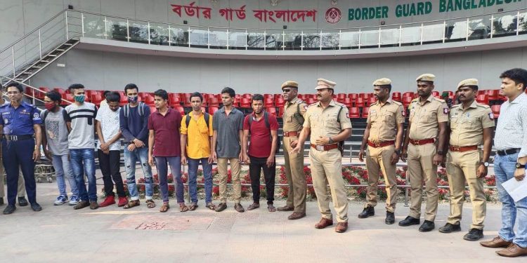 ভারতে কারাভোগের পর ৮ বাংলাদেশিকে দেশে ফেরত