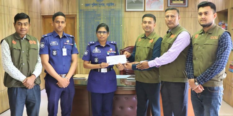 স্বল্প সময়ের মধ্যে খুন মামলার আসামীকে গ্রেফতার করায় আইজিপি অর্থ পুরস্কার পেল নড়াইল জেলা পুলিশ