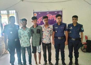 ফেসবুকে প্রেমের ফাঁদে ফেলে মুক্তিপন আদায়, চার প্রতারক আটক