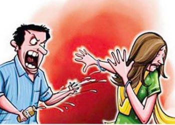 লালপুরে এসিড নিক্ষেপে কাজল মৃত্যুর সঙ্গে পাঞ্জা লড়ছে