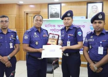 বাঁশখালী থানার ওসি ৫ম বারের মতো জেলার শ্রেষ্ঠ ওসি নির্বাচিত