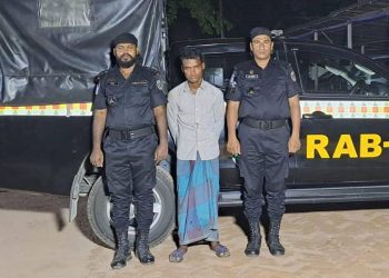 স্ত্রীকে হত্যার পর আত্মহত্যার নাটক, স্বামী গ্রেপ্তার