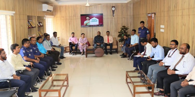 নড়াইলে ব্যাংকার ও বণিক সমিতির সাথে পুলিশ সুপারের মতবিনিময়