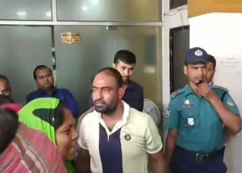 রংপুর নগরীর সদর হাসপাতালে চাঁদাবাজি ঘটনায় আহত ৬ র,মে,কে ভর্তি