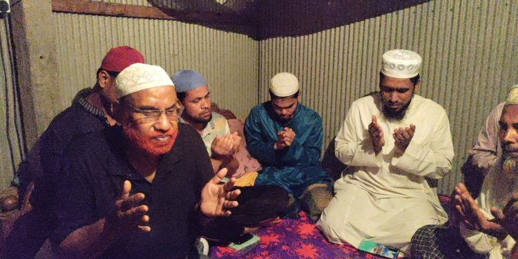 চৌদ্দগ্রামে জাকের পার্টির সংসদ সদস্য ইসমাইল হোসেনের উদ্বোগে দোয়া ও ইফতার মুনাজাত অনুষ্ঠিত