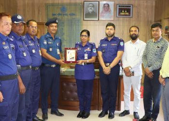 নড়াইলে পুলিশ পরিদর্শক-এর বদলিজনিত বিদায় সংবর্ধনা