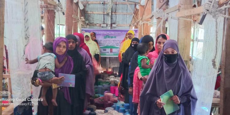 তেঁতুলিয়ায় আশ্রয়ণ প্রকল্পে পুনর্বাসিতদের পেশাভিত্তিক প্রশিক্ষণ শুরু হয়েছে