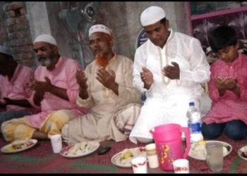 রাজশাহীর বাঘা উপজেলায় ২ নং গড়গড়ী ইউনিয়নের চাঁদপুর পূর্বপাড়া জামে মসজিদে ইফতার মাহফিল অনুষ্ঠিত