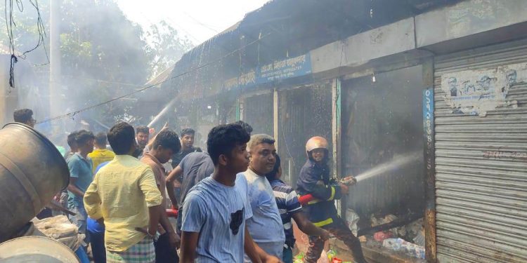 শ্রীনগরের ভাগ্যকুল বাজারে অগ্নিকান্ড