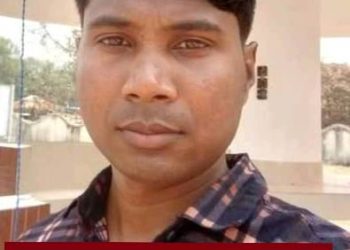 উলিপুরে সন্ত্রাসী হামলায় আহত হয়ে মৃত্যুর সাথে পাঞ্জা লড়ছেন উকিল আমিন, ন্যায় বিচারদাবী পরিবারের