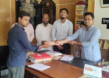 কুমিল্লায় অসহায় দুস্থদের মাঝে আর্থিক সহায়তা বিতরণ