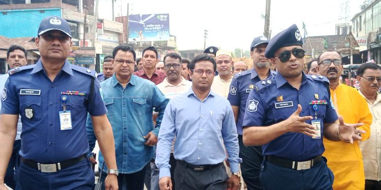 গাইবান্ধার পলাশবাড়ীতে ঈদ যাত্রা নিরাপদ করতে জেলা পুলিশের বিশেষ পথসভা 