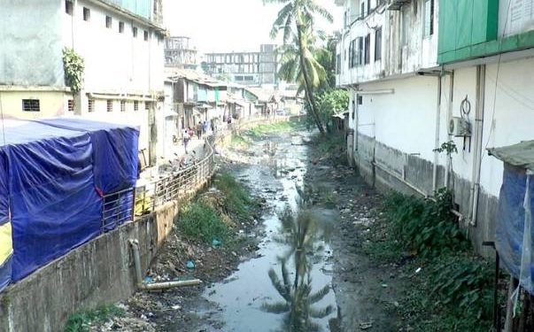 ভোলায় ময়লার ভাগারে পরিনত হয়েছে দখল-দূষণে খরস্রোতা খালটি