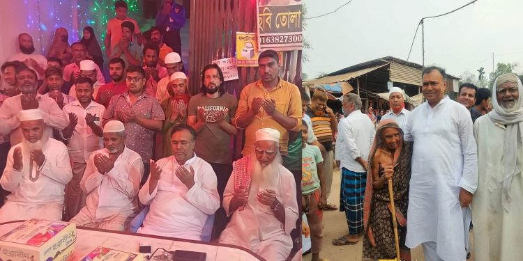 গাজীপুর সিটি ২২ নং ওয়ার্ড, এর সকল মানুষের মনে জায়গা করে নিয়েছেন, জনবান্ধব,জননেতা জনাব মোঃ মোশারফ হোসেন