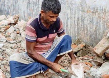 হামরা ভালো নাই বাহে এবার ঈদেও বউ ছাওয়াক কিছু দিবার পাই নাই