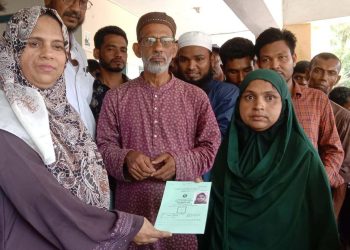 পটুয়াখালীতে সাড়ে ৫শ’ দুস্থ নারীর মধ্যে ভিডাব্লিউবি’র চাল বিতরণ