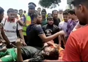 কুয়াকাটা সমুদ্রে ভেসে যাওয়া ২ পর্যটক জীবিত উদ্ধার