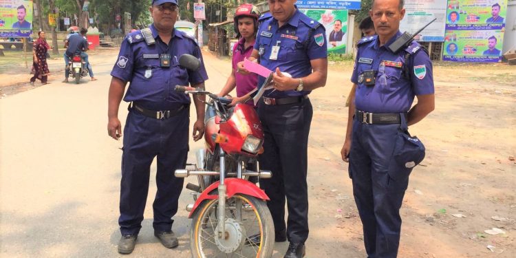 নড়াইল জেলা ট্রাফিক পুলিশের কার্যক্রমের সফলতা
