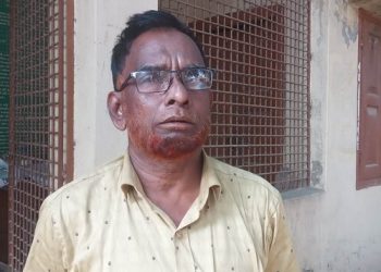 ব্রহ্মগাছা ইউনিয়ন ভূমি অফিসের অফিস সহকারী ছামাদের বিরুদ্ধে অনিয়মের অভিযোগ