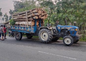 পঞ্চগড়ের দেবীগঞ্জে সড়ক দূর্ঘটনায় নিহত ৩ আহত ১