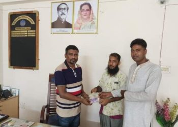 তজুমদ্দিনে হারিয়ে যাওয়া ১৫ টি স্মার্ট ফোন ও বিকাশে প্রতারিত টাকা উদ্ধার করল পুলিশ