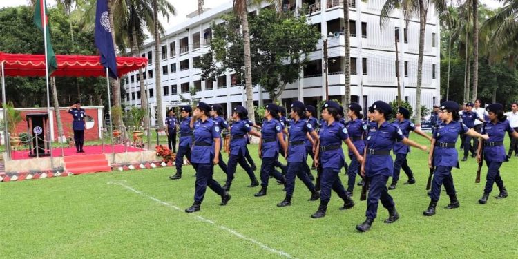 নড়াইল জেলা পুলিশের মাস্টার প্যারেড অনুষ্ঠিত