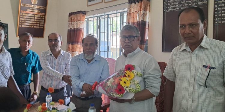 যশোরের বাঘারপাড়ার বিভিন্ন  শিক্ষাপ্রতিষ্ঠানে সাংসদের অনুদান অব্যাহত