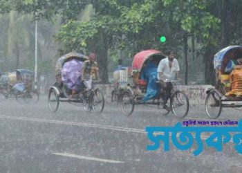 রংপুরে হঠাৎ বৃষ্টিতে জনজীবনে স্বস্তি