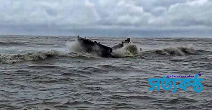 মনপুরায় মেঘনা নদীতে ৩ ট্রলার ডুবি, নিখোঁজ ২০ জেলে