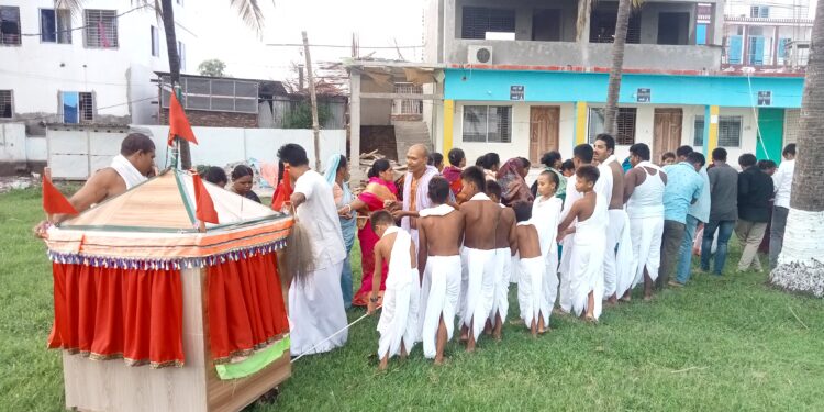 কুয়াকাটা সৈকতে রথযাত্রা উৎসব অনুষ্ঠিত