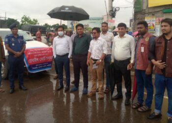 ঈদ উপলক্ষে ঢাকা- সিলেট মহাসড়কে যানজট নিরসনে মাঠে জেলা প্রশাসন