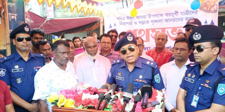 সবার প্রচেষ্টায় উৎসব মূখর হবে ঈদ আনন্দ -গাইবান্ধা পুলিশ সুপার কামাল হোসেন