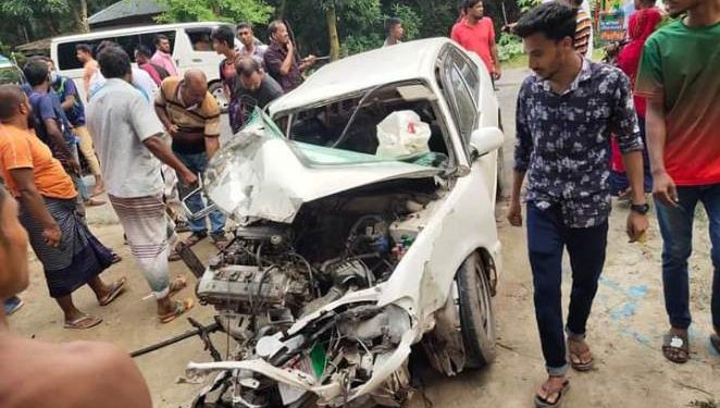 বাঘায় ট্রাকের মুখোমুখি সংঘর্ষে কার দুমড়ে মুচড়ে একই পরিবারের ৩ জনসহ আহত-৪