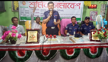 বাঁশখালীতে সড়কে যানজট নিরসন কল্পে শ্রমিক সমাবেশ