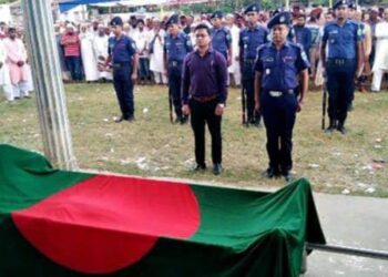 সাংবাদিক আদনানের পিতার দাফন সম্পন্ন 