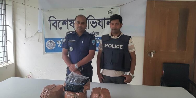 চৌদ্দগ্রামে ২১ হাজার পিছ ইয়াবাসহ আটক ৪