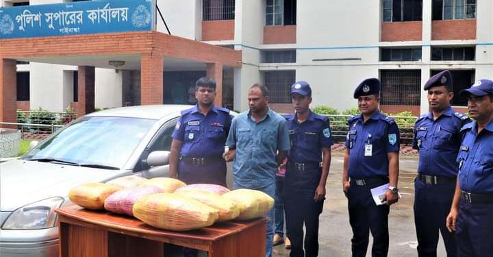 গাইবান্ধায় ৪০কেজি গাঁজা সহ মাদক ব্যবসায়ী গ্রেফতারি