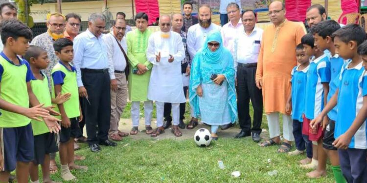 কালাইয়ে বঙ্গবন্ধু গোল্ডকাপ ও বঙ্গমাতা গোল্ডকাপ ফুটবল টুর্নামেন্ট উদ্বোধন