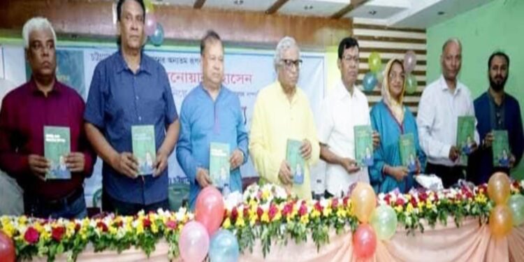 চট্টগ্রামের উন্নয়নে অদম্য ব্যারিস্টার মনোয়ার-ড.অনুপম সেন