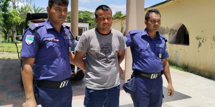 রামপালে সাজাপ্রাপ্ত পলাতক আসামি গ্রেফতার