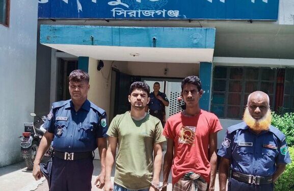 বেলকুচিতে কাউন্সিলরের বোন জামাই সহ দুই মাদক কারবারি আটক