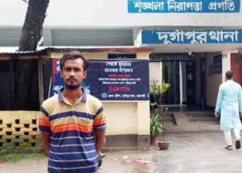 রাজশাহী দুর্গাপুরে বোনের বাল্যবিয়ে ঠেকাতে থানায় ভাই