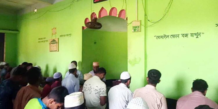 পলাশবাড়ীর বরিশাল ইউপি’তে বঙ্গবন্ধু’র ৪৮তম শাহাদাত বার্ষিকী ও জাতীয় শোক দিবস উপলক্ষ্যে দো’আ অনুষ্ঠিত