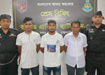 রাজশাহী বাঘা থেকে অপহহৃত উদ্ধার, মূলহোতাসহ ৩ অপহরণকারী আটক