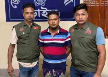 নড়াইলে ডিবি পুলিশের অভিযানে ইয়াবাসহ মাদক ব্যবসায়ী আটক 