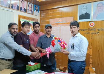 কাপ্তাইয়ে নবাগত ইউএনও’কে ফুলেল শুভেচ্ছা জানালেন প্রেস ক্লাব নেতৃবৃন্দরা