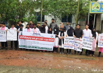৪ দফা দাবিতে পটুয়াখালীতে অনির্দিষ্টকালের জন্য ক্লাস-পরীক্ষা বর্জন করেছেন মেডিকেল এসিস্ট্যান্ট ট্রেনিং স্কুলের (ম্যাটস) শিক্ষার্থীরা