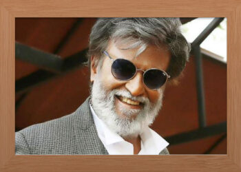 চার দিনে ৩০০ কোটি টাকার বেশি আয়